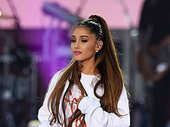 Ariana Grande Returns To Manch...